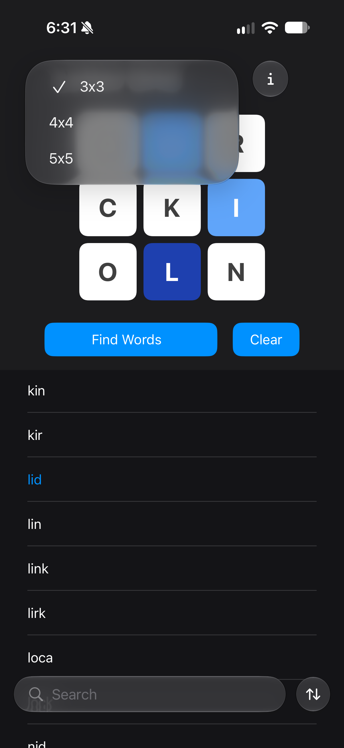 Choosing a grid size from a menu with 3×3, 4×4, and 5×5 options